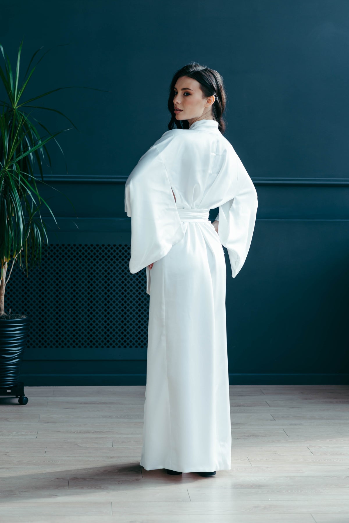 White satin kimono, sleeve detail