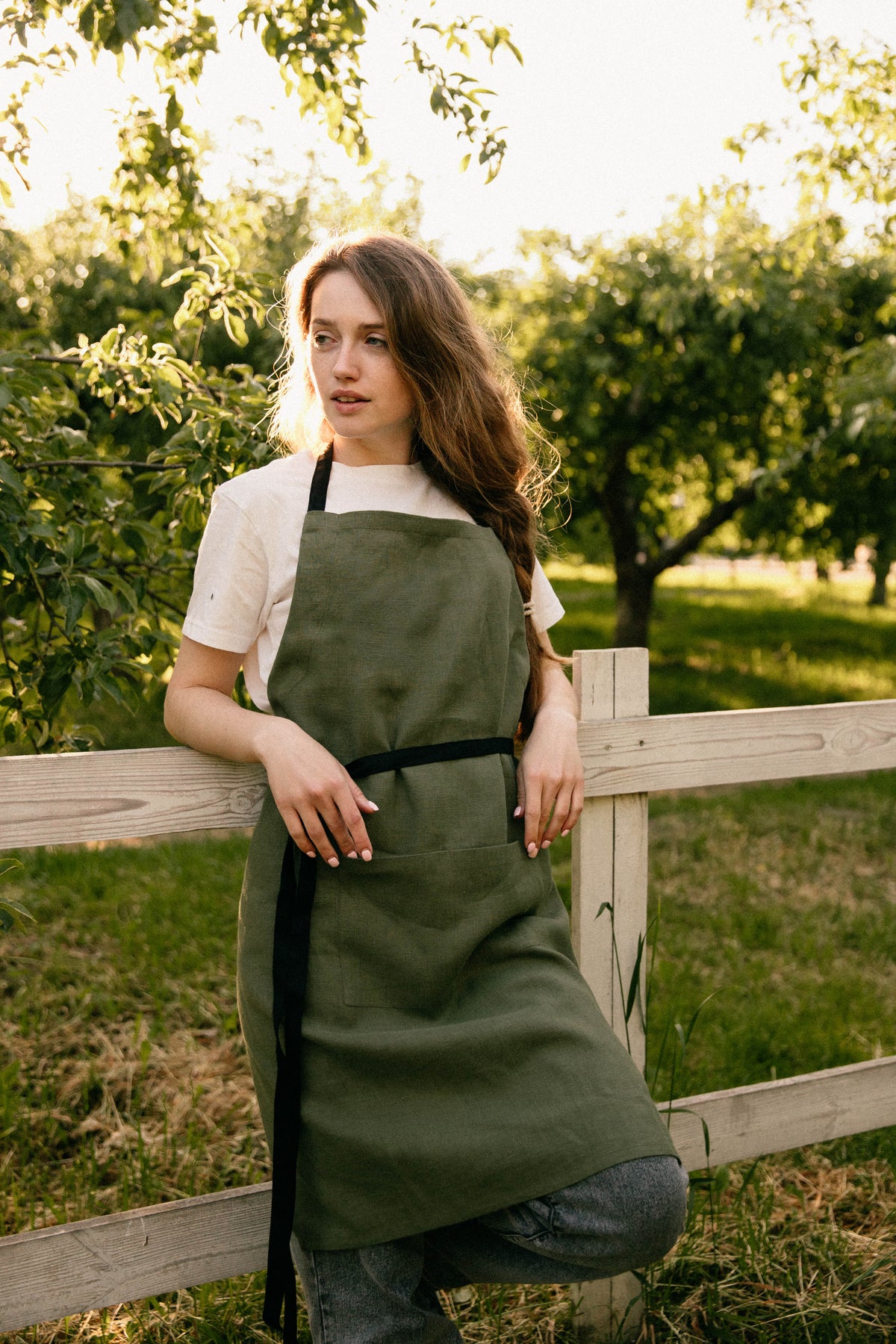 Classic unisex linen apron, linen fabric detail