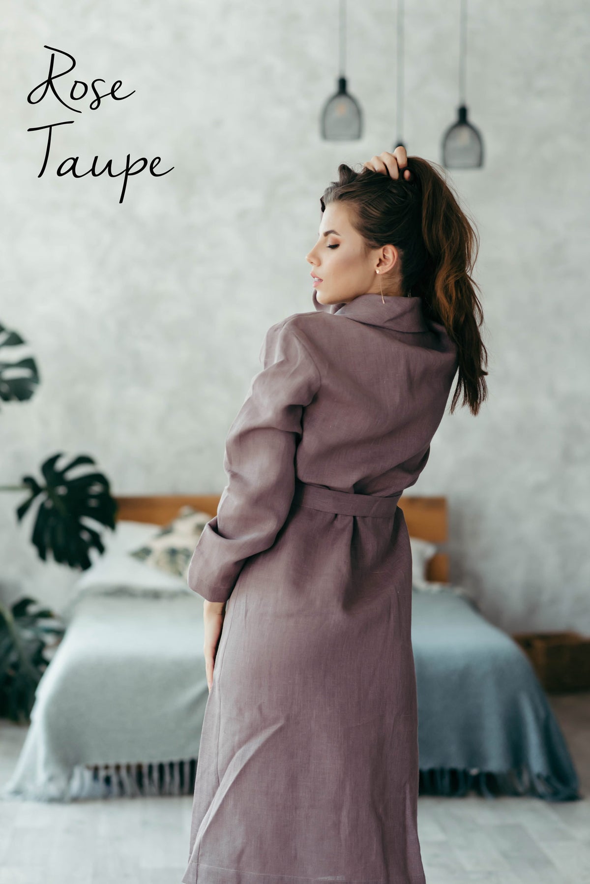 Linen robe for women in pink
