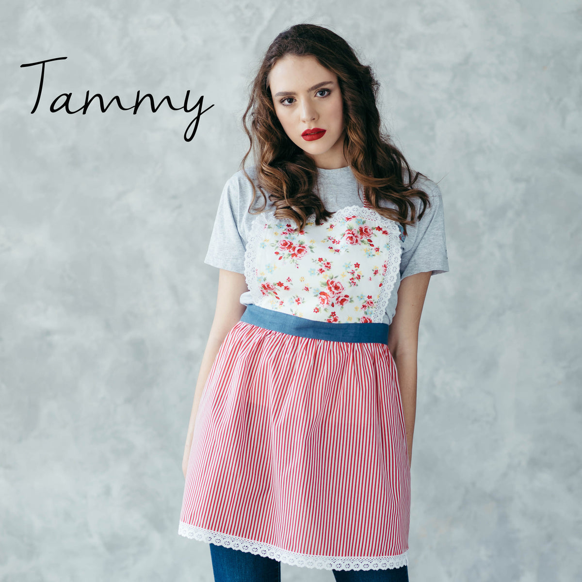 Tammy design apron for women with lace trim