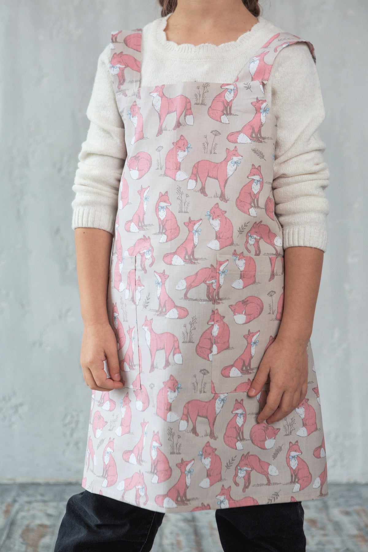 Hare print cotton apron fabric detail