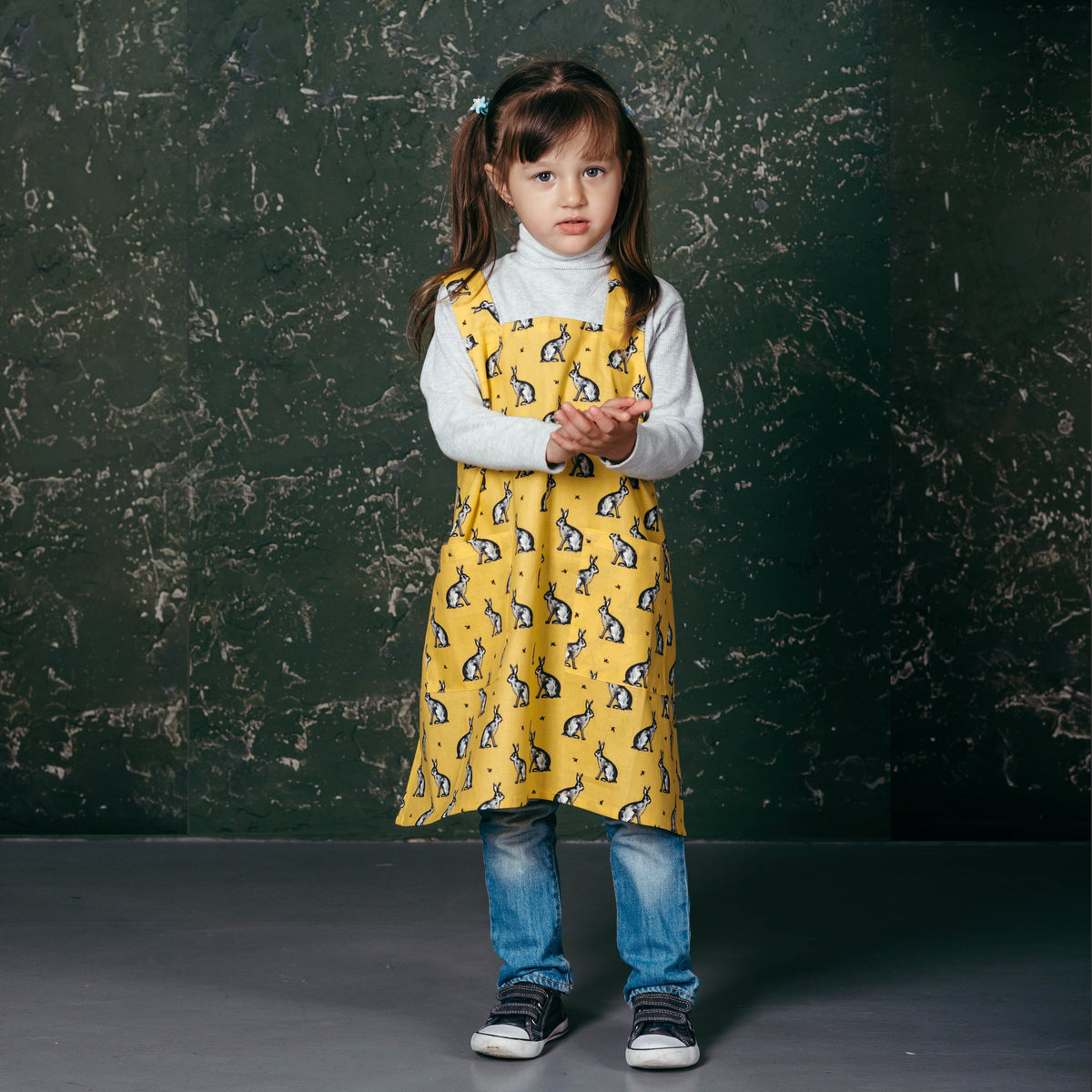 Yellow hedgehog print kids apron, Japanese style