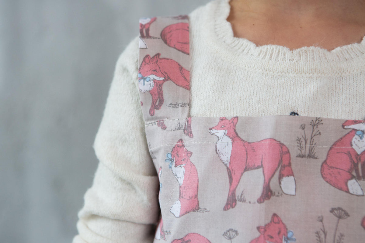No ties apron for kids, full length view