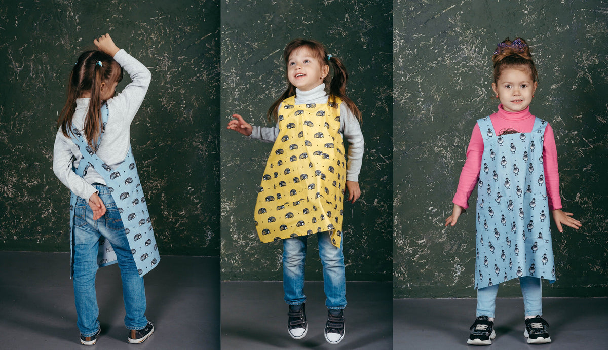 Kids pinafore apron, printed cotton close view