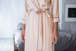 Close view of the heavy grosgrain satin