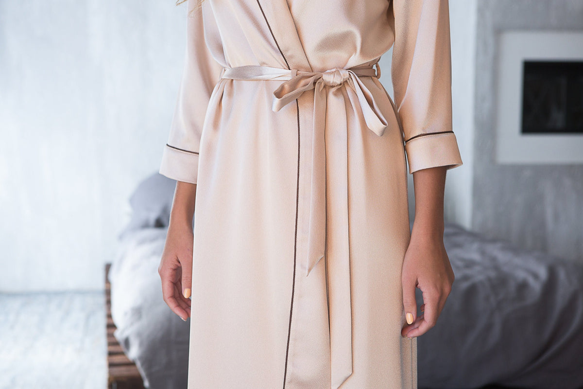Close view of the heavy grosgrain satin