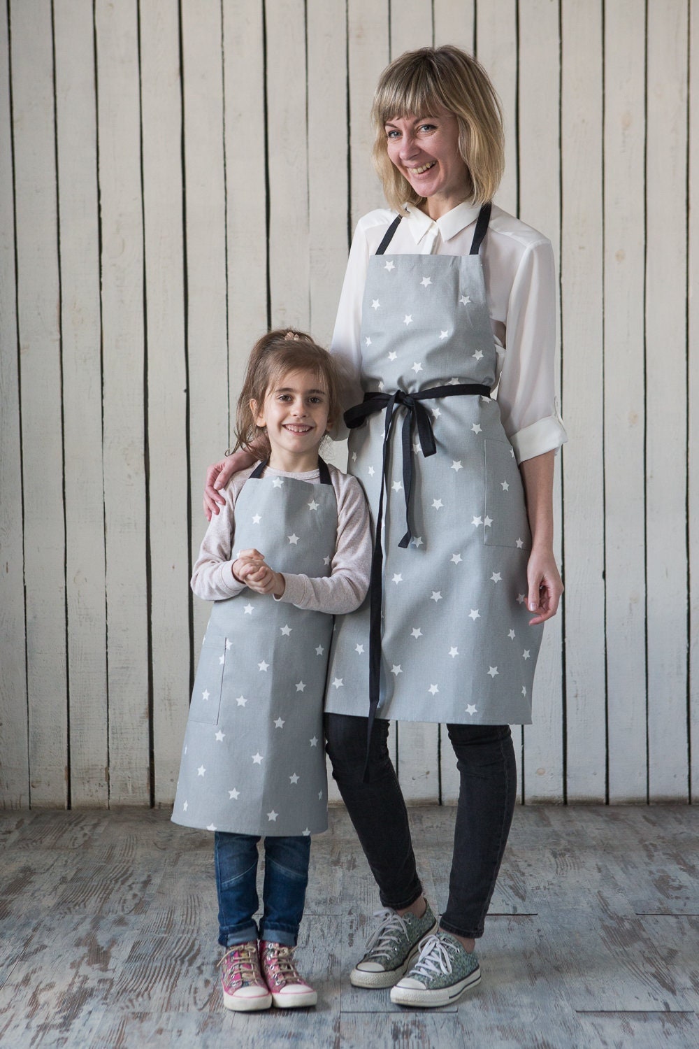 Toddler apron pocket detail in printed canvas