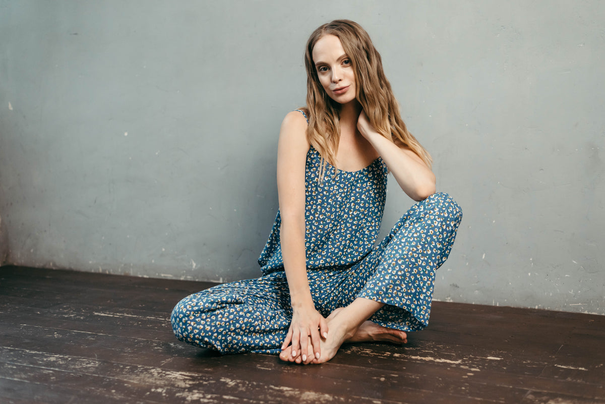 Blue viscose pyjama set, side view