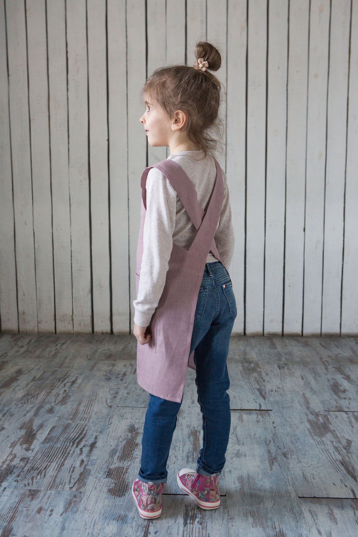 Kids linen crossback pinafore, sand shade