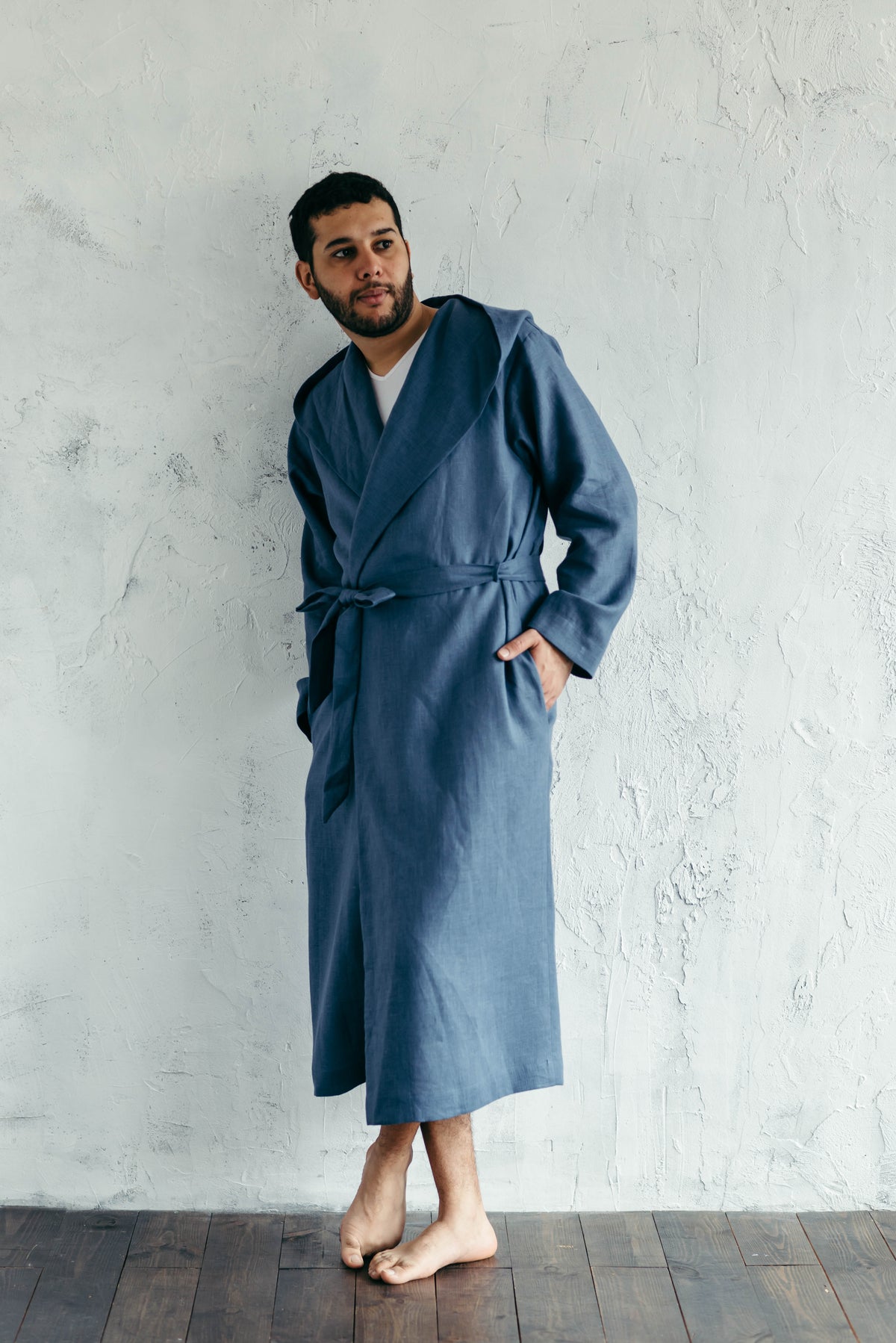 Men's linen dressing gown with hood, belted at the waist