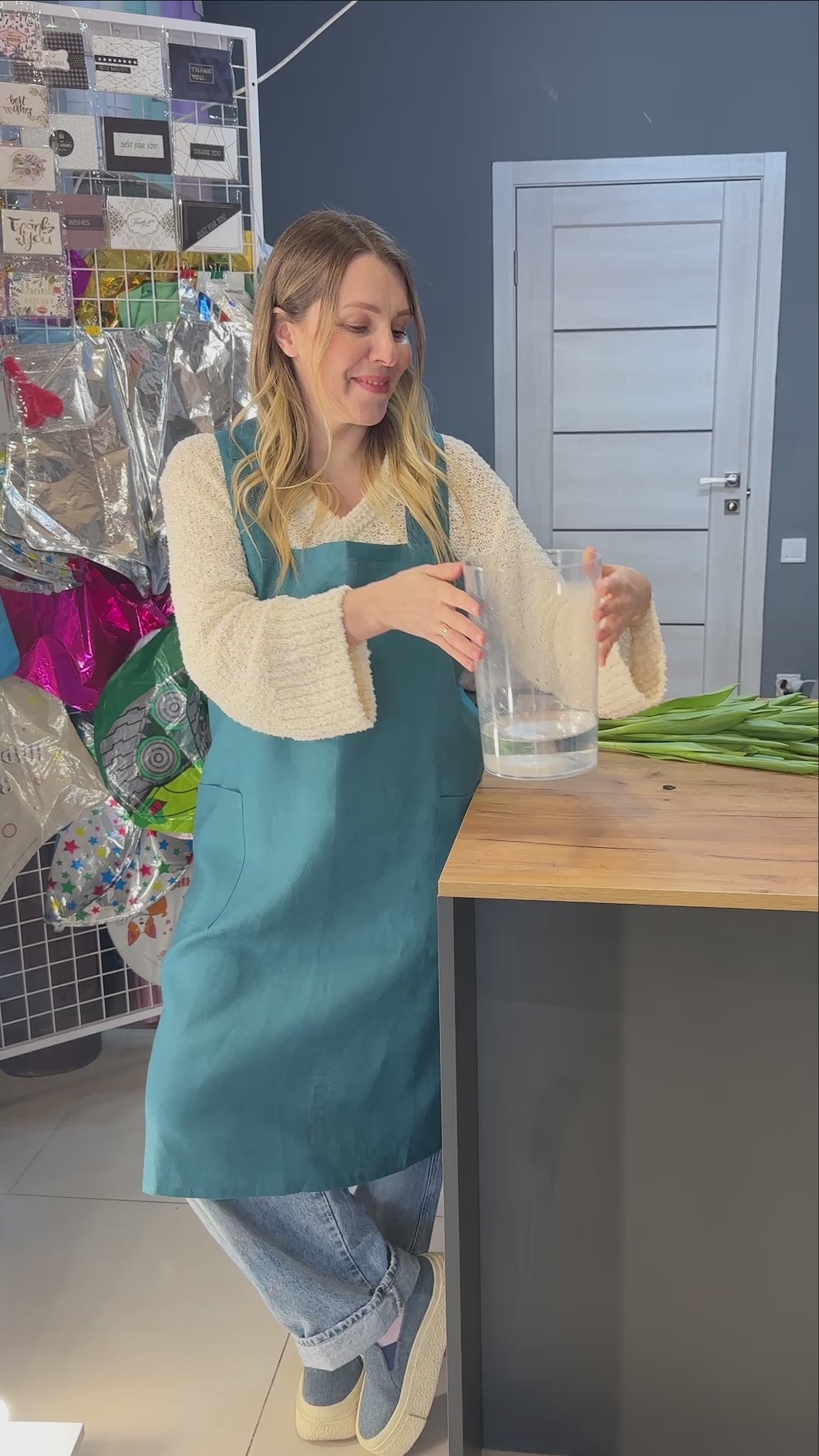 Customer video, Bunny Street apron