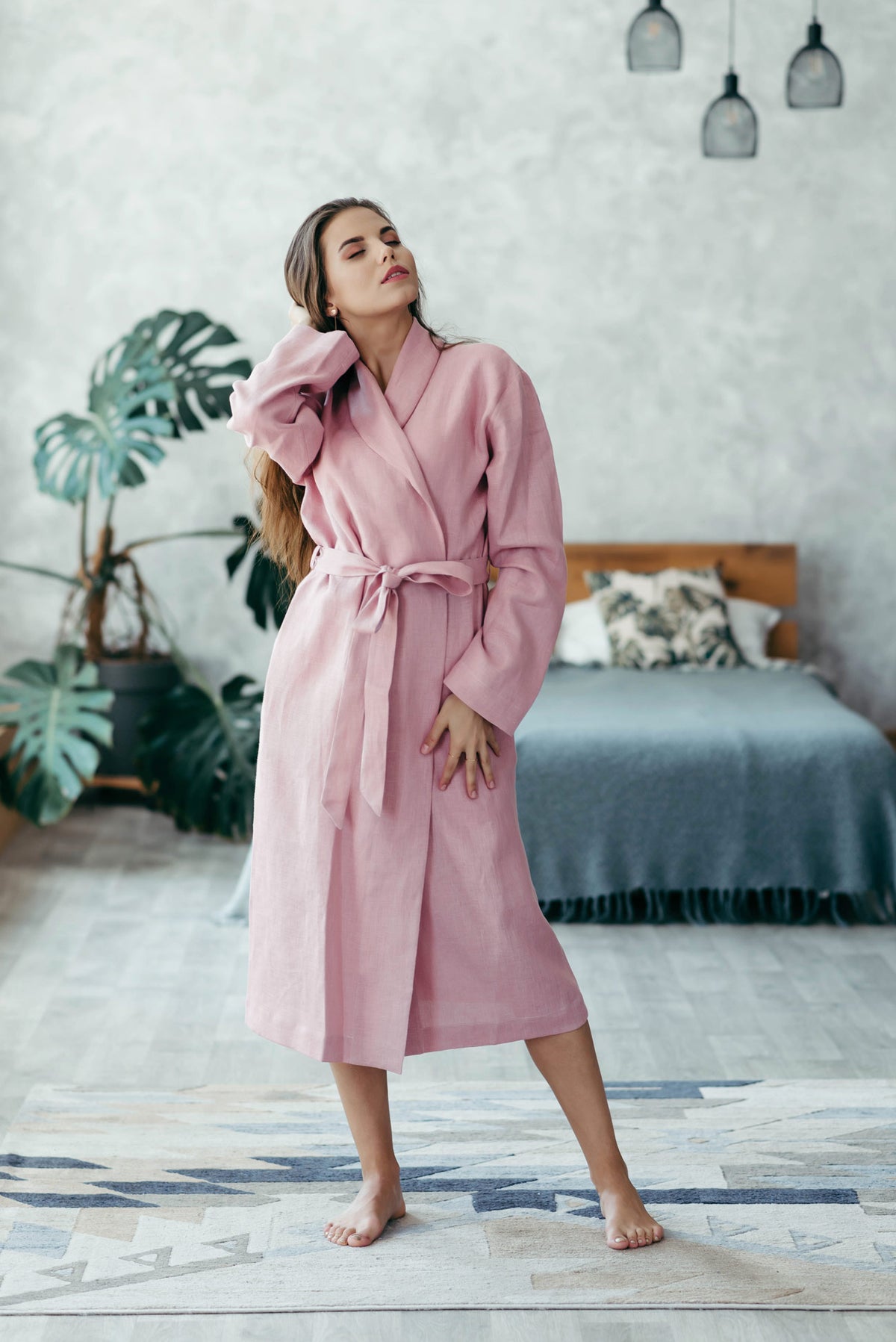 Linen robe for women, belted at the waist