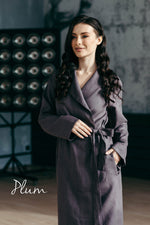 Linen dressing gown, pocket detail